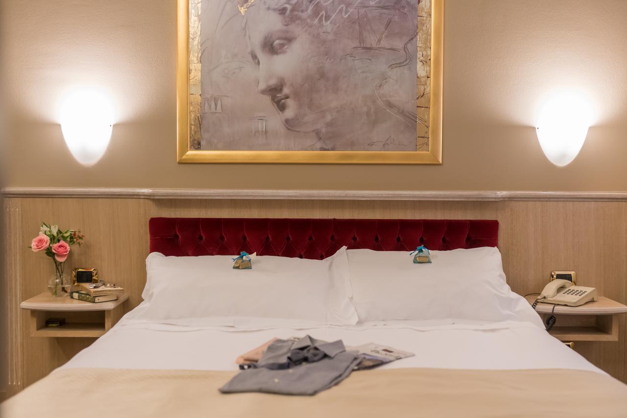 Double Room,1209189508:JPEG